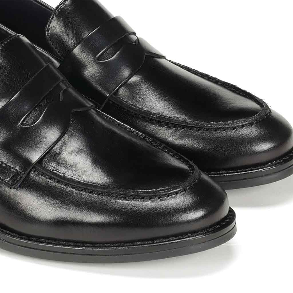 Dorking Harvard Loafer - Black - Sole Food - 4