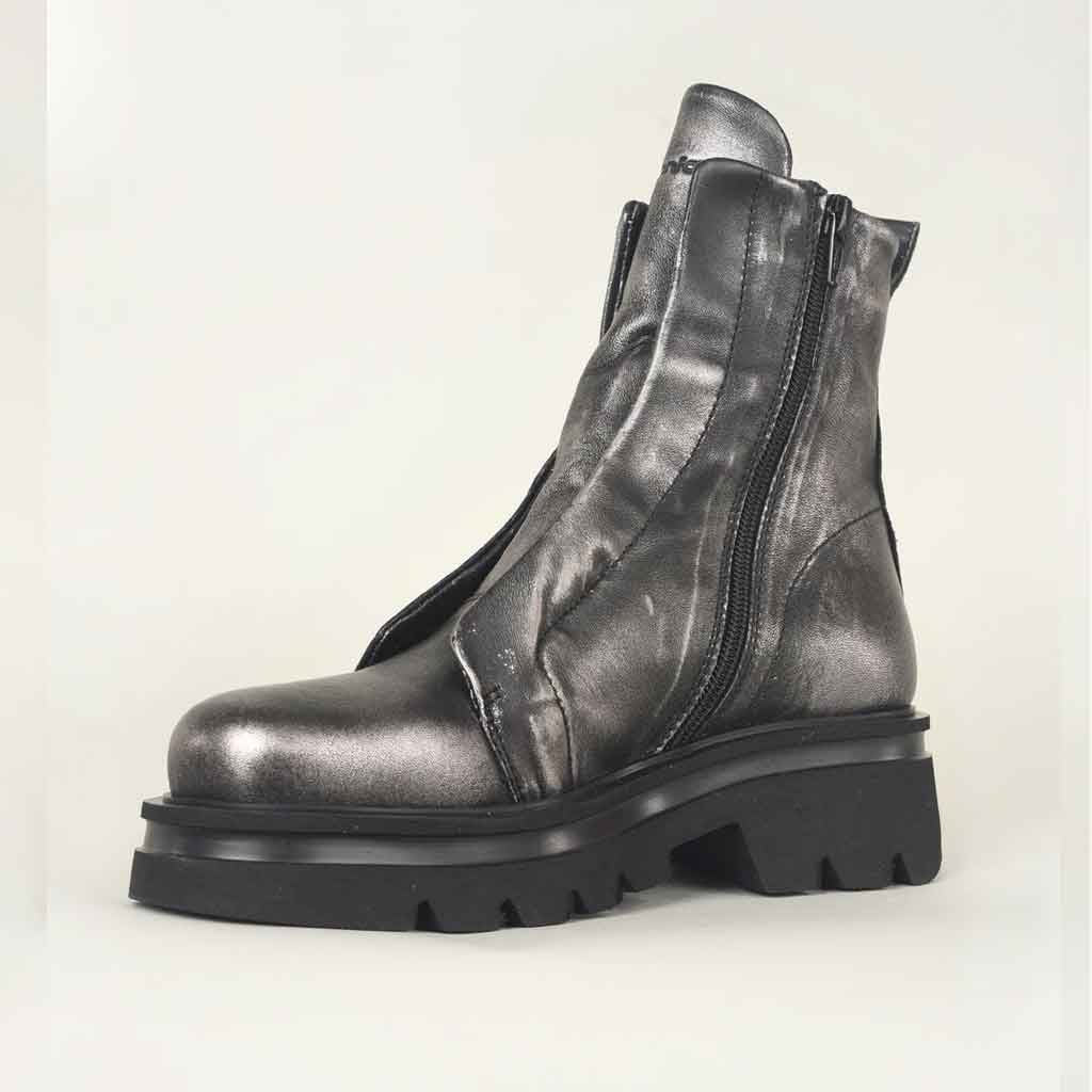 Patrizia Bonfanti Kuni No Lace Boot - Silver - Sole Food - 2