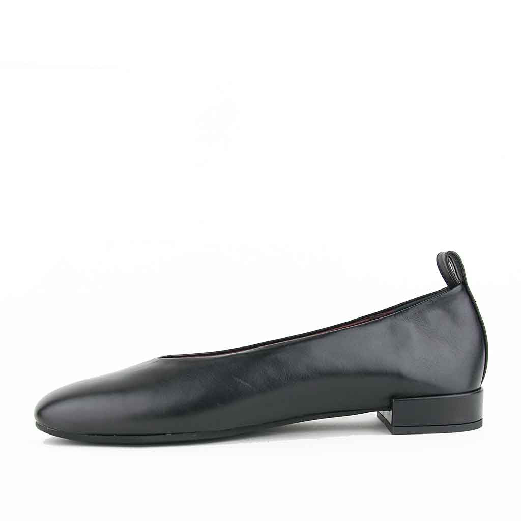 re - souL Ursula Classic Skimmer Flat - Black - Sole Food - 3
