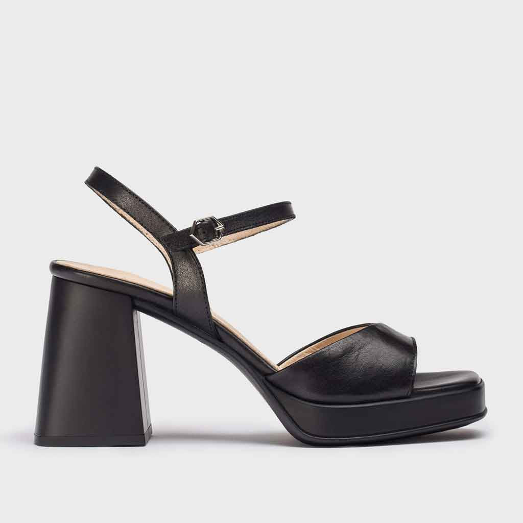 Wonders Beatle High Heel - Black