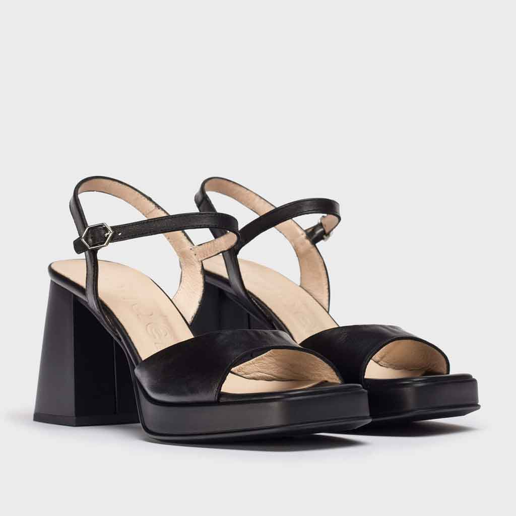 Wonders Beatle High Heel - Black