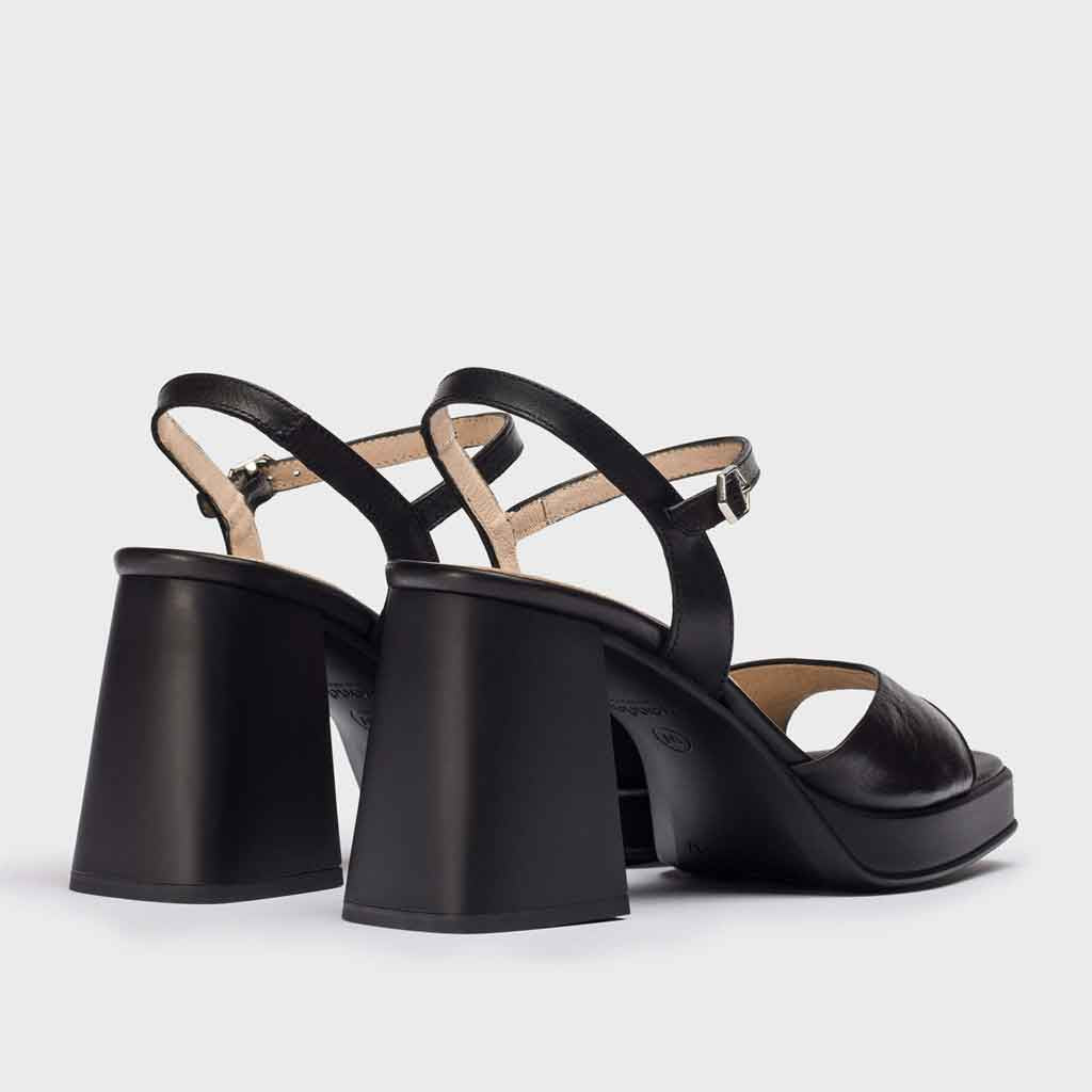 Wonders Beatle High Heel - Black