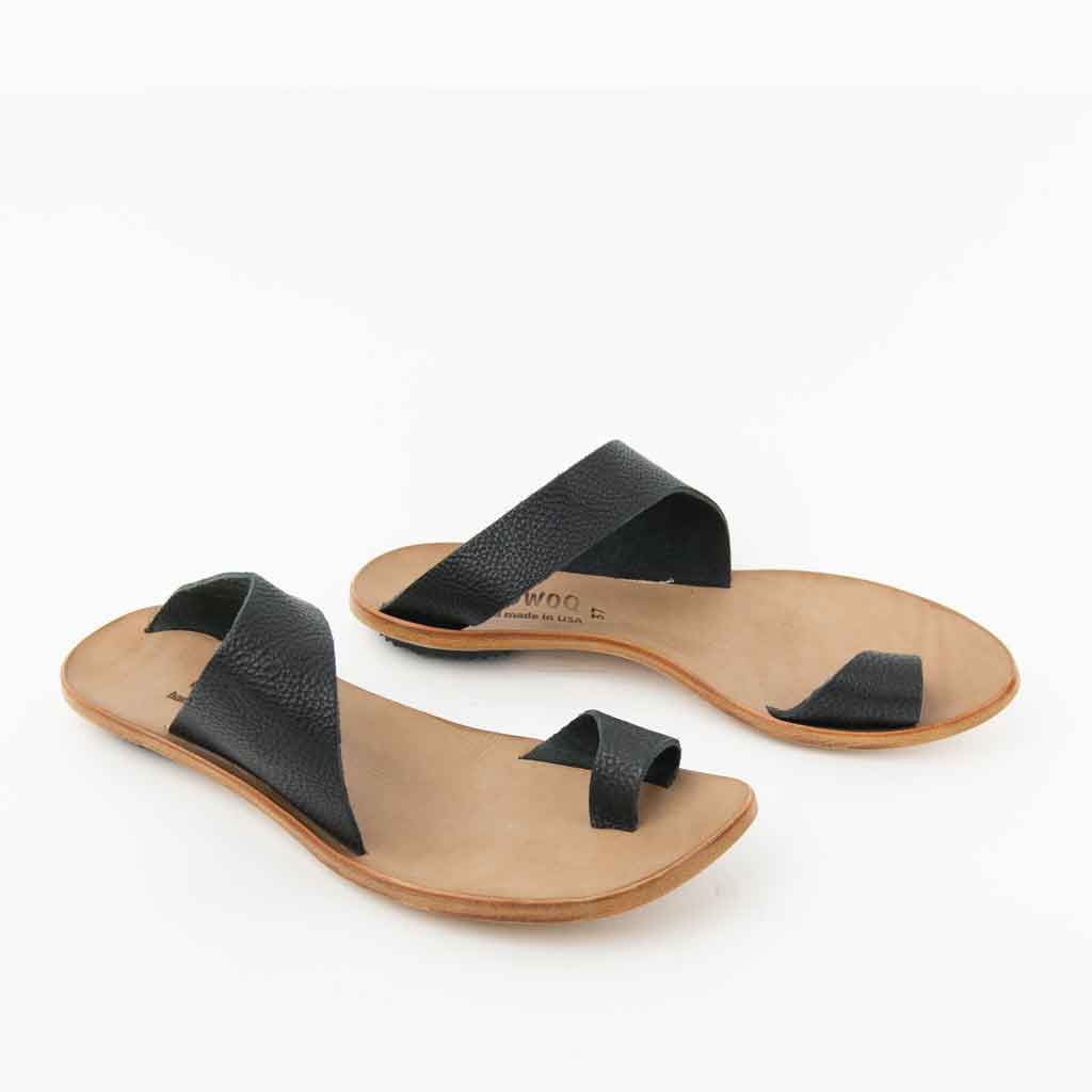 Cydwoq Thong Sandal - Black - Sole Food