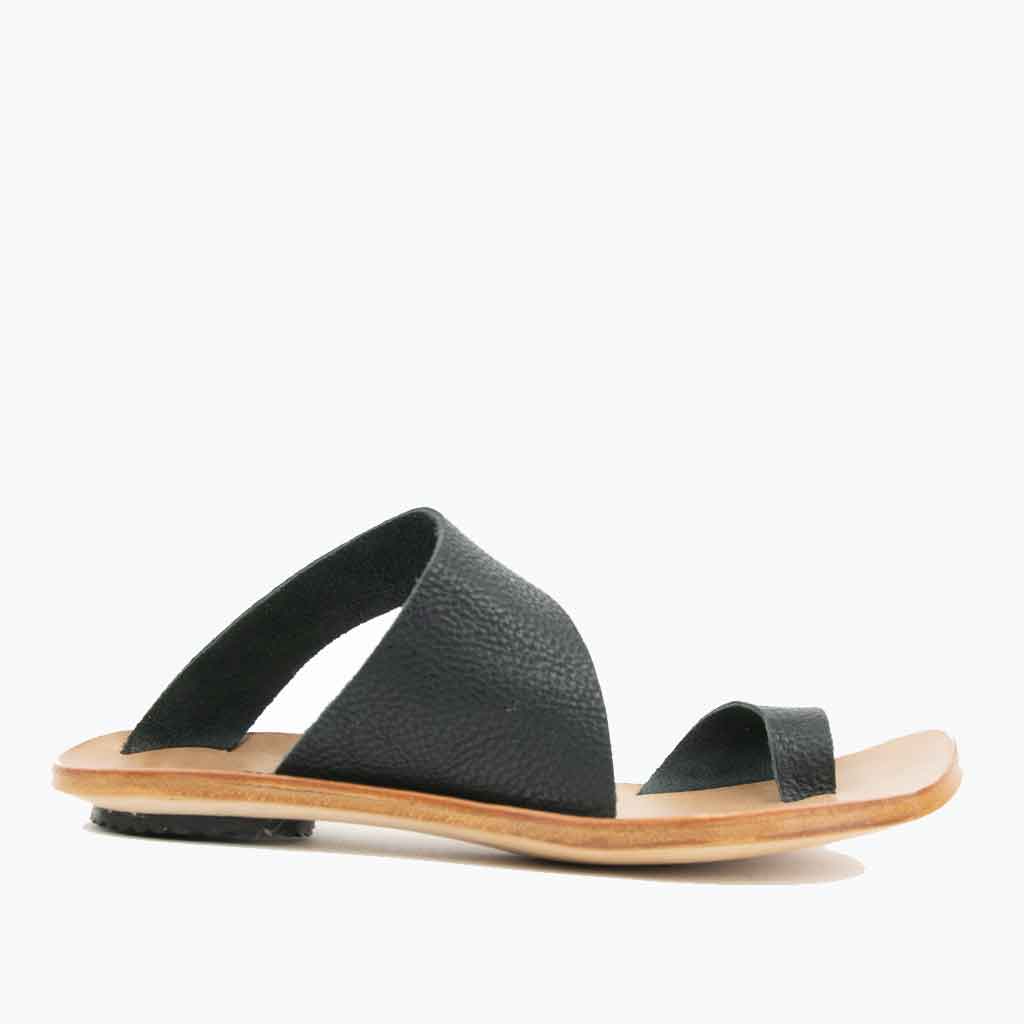 Cydwoq Thong Sandal - Black - Sole Food