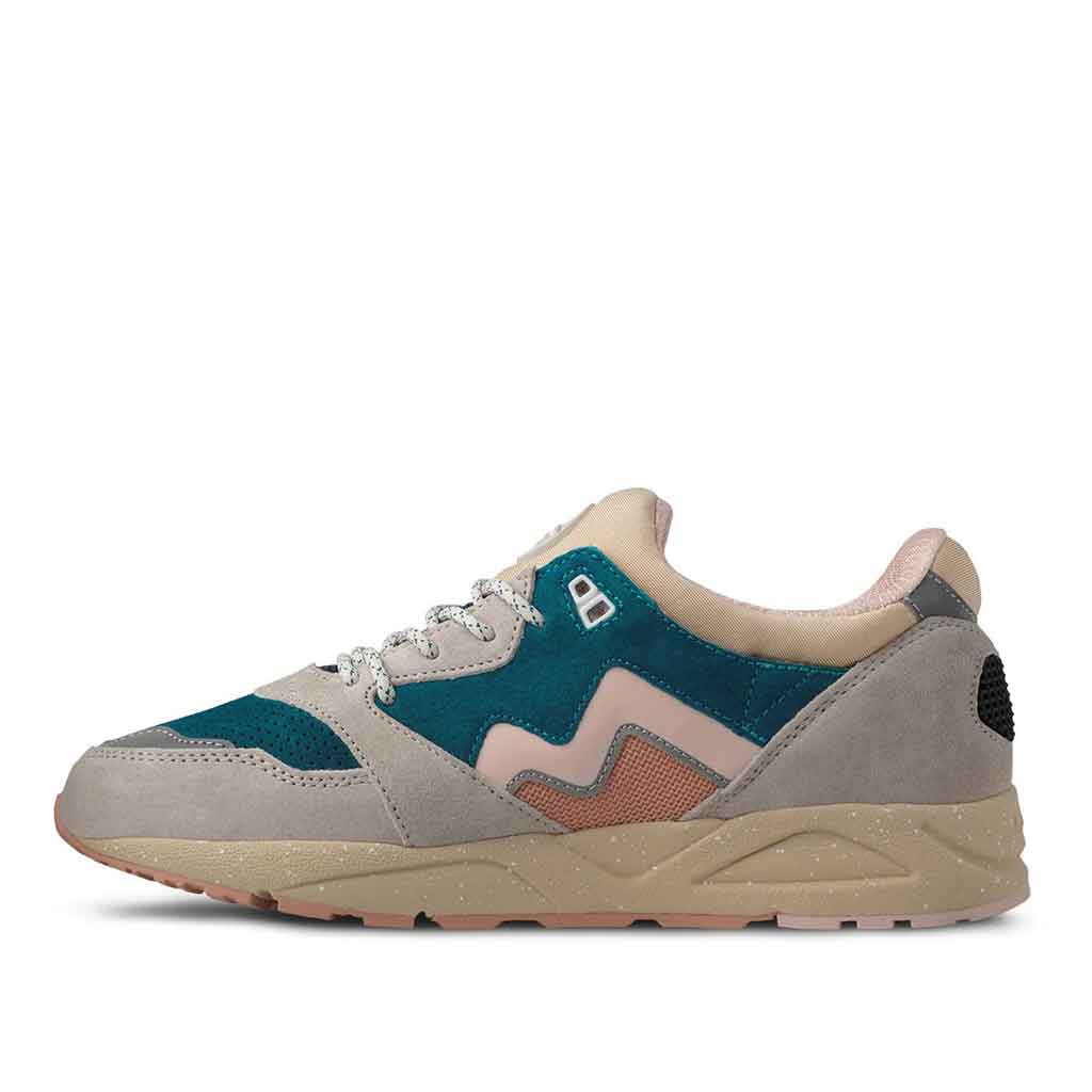 Karhu Aria 95 - Peach Whip/Silver Lining - Sole Food