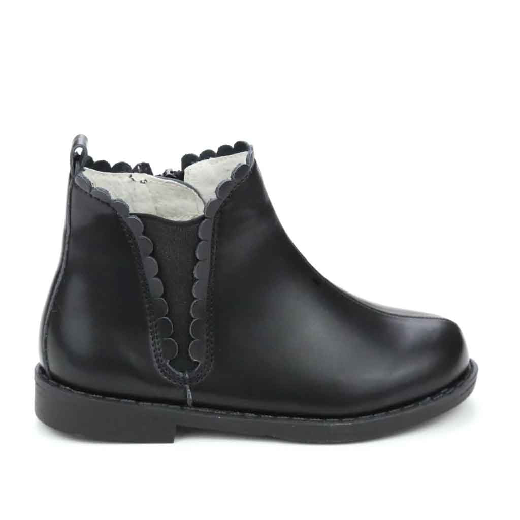 L'amour Nicola Chelsea Boot (13 - 4) - Black - Sole Food - 1