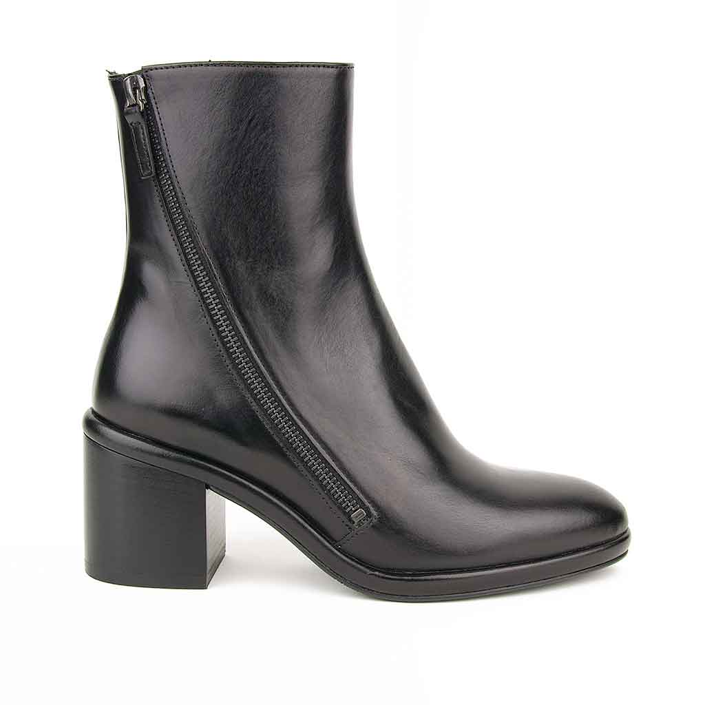 Homers Malek Heeled Boot - Black - Sole Food - 1