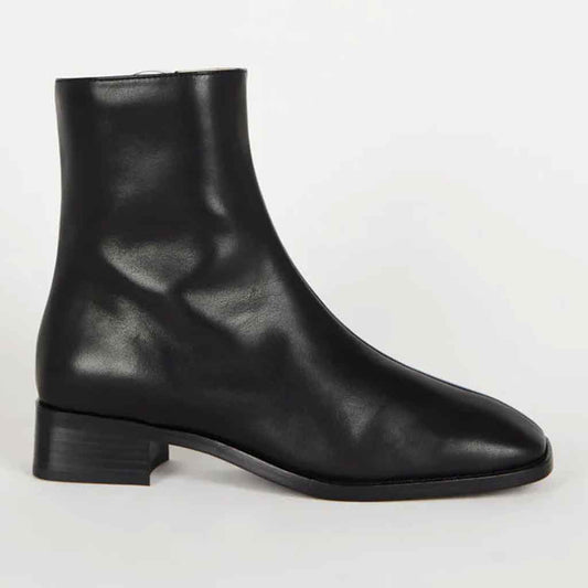Intentionally _________ Tour Boot - Black - Sole Food