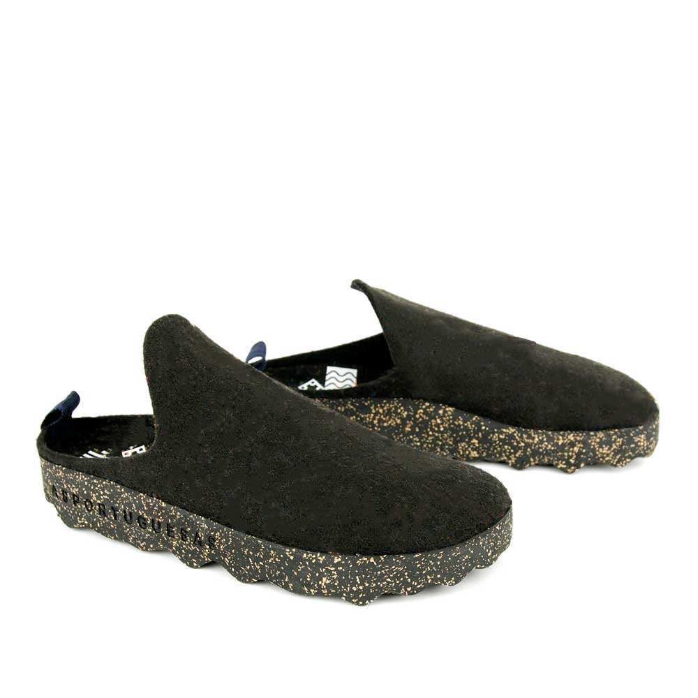 Asportuguesas women's black wool Come slide.