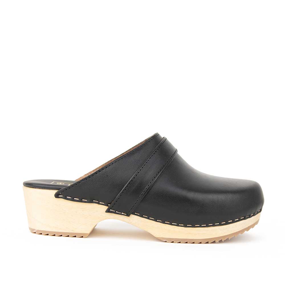 re-souL Classic Clog - Black Leather - Sole Food